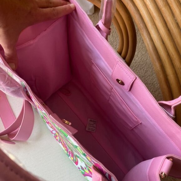 NWT TRINA TURK large tote bag with shoulder strap butterflies - Picture 6 of 8